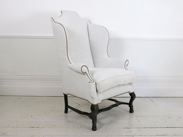 White queen shop anne chair