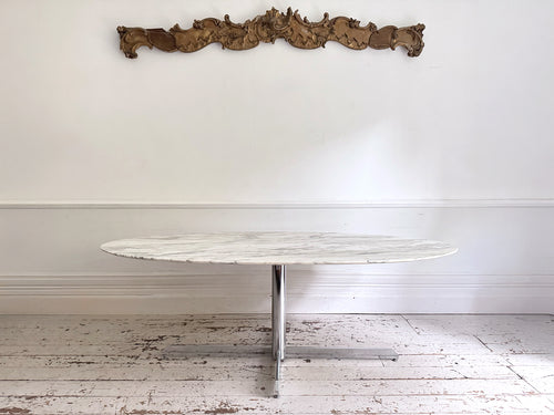 A Very Large Florence Knoll 1960's Oval Arabescato Marble Dining Table for Roche Bobois