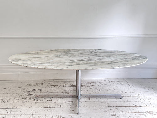A Very Large Florence Knoll 1960's Oval Arabescato Marble Dining Table for Roche Bobois