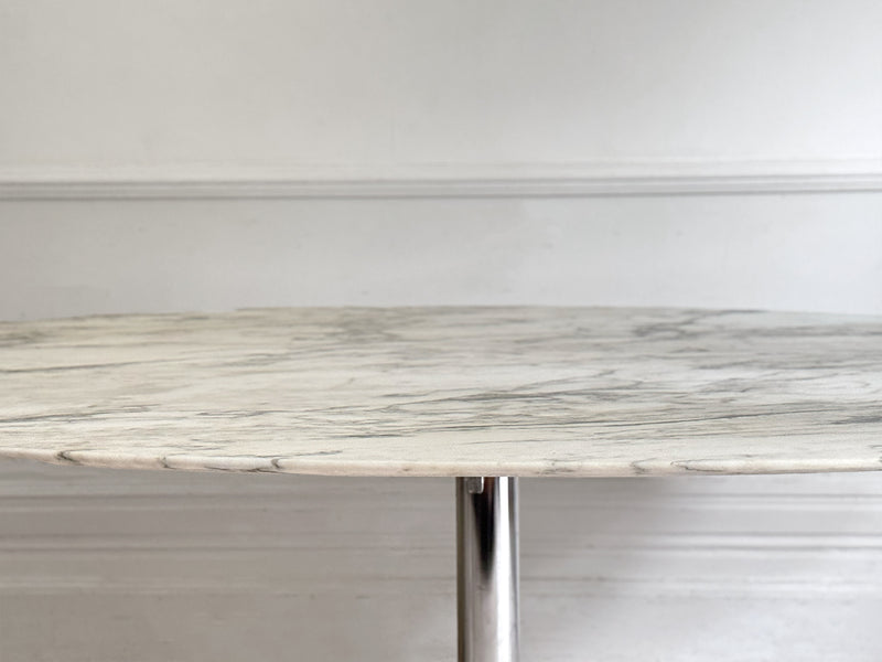 A Very Large Florence Knoll 1960's Oval Arabescato Marble Dining Table for Roche Bobois