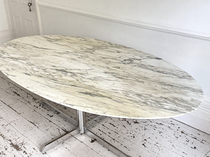 A Very Large Florence Knoll 1960's Oval Arabescato Marble Dining Table for Roche Bobois