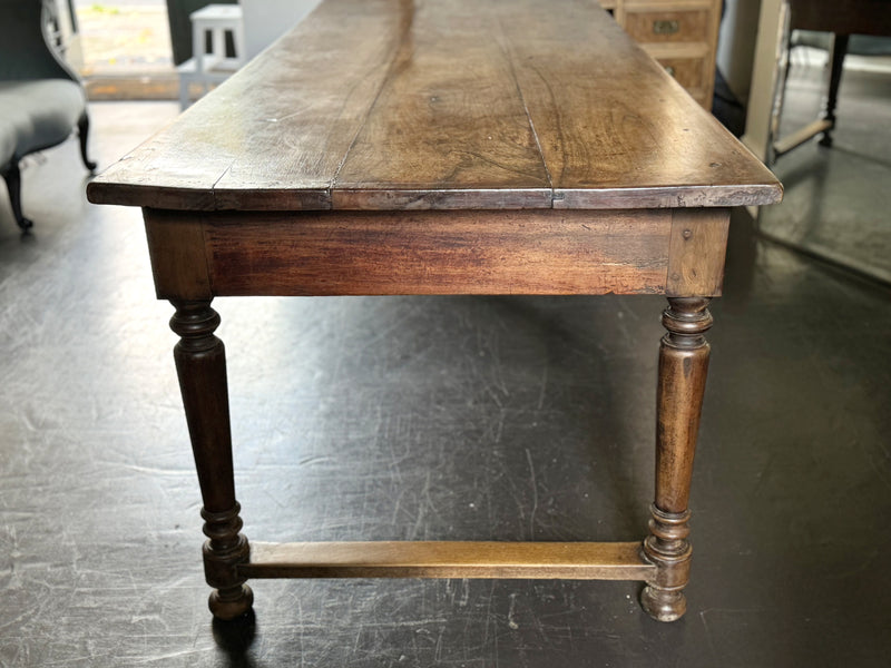 A Late 19th C Walnut Dining Table of Beautiful Colour with Secret Drawer