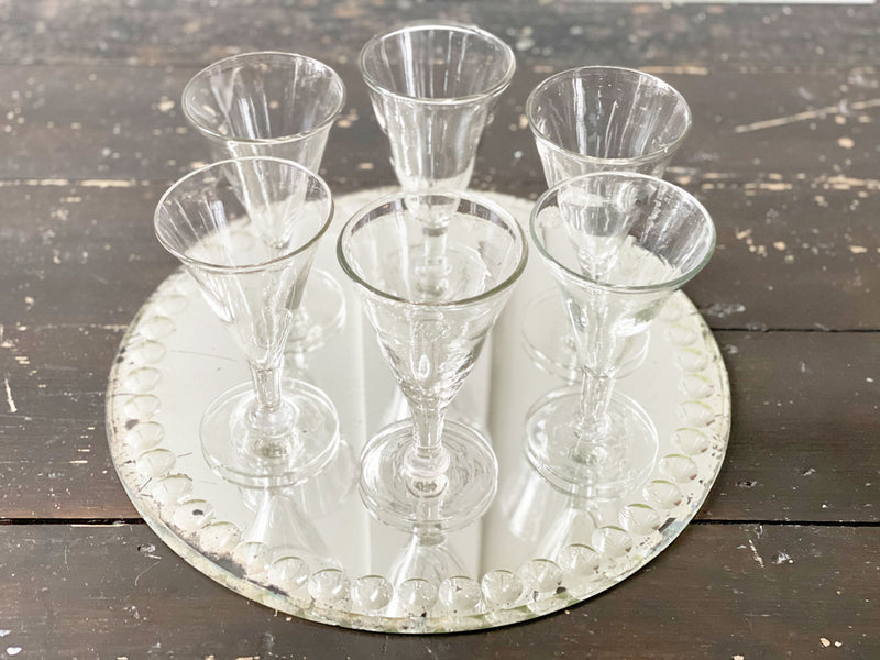 A beautiful set of 8 French etched champagne and wine glasses – Streett  Marburg