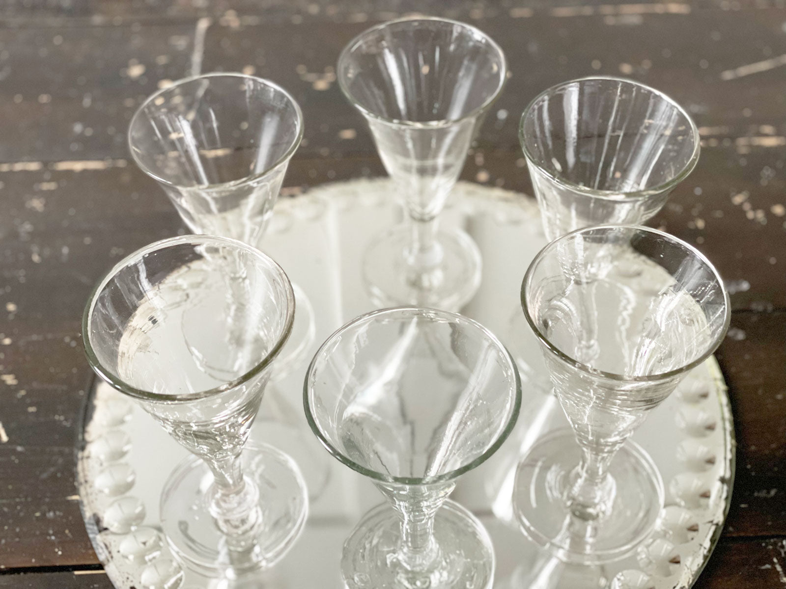 A beautiful set of 8 French etched champagne and wine glasses – Streett  Marburg