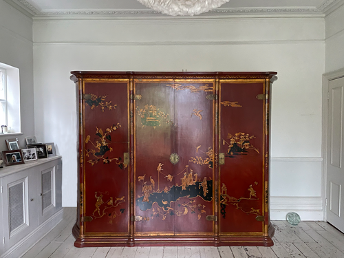 An Early 20th Century Red Lacquered Venetian Wardrobe with Chinoiserie Decoration