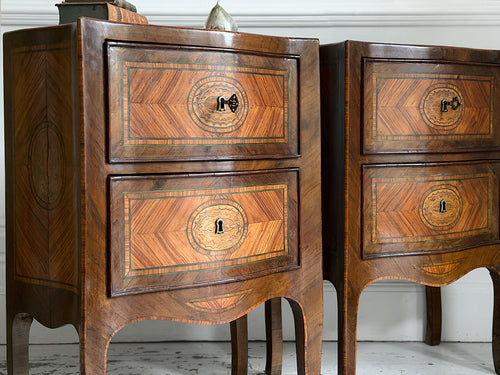 A Pair of 18th Century Italian 'Petite Commodes' or Bedside Tables