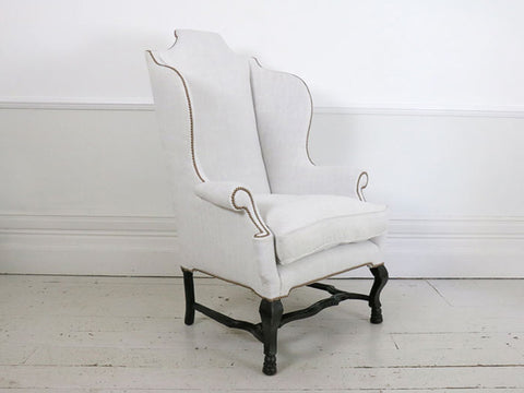 Large queen hot sale anne chair