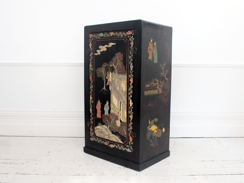 A Black Lacquered Antique Coromandel & Chinoiserie Cupboard