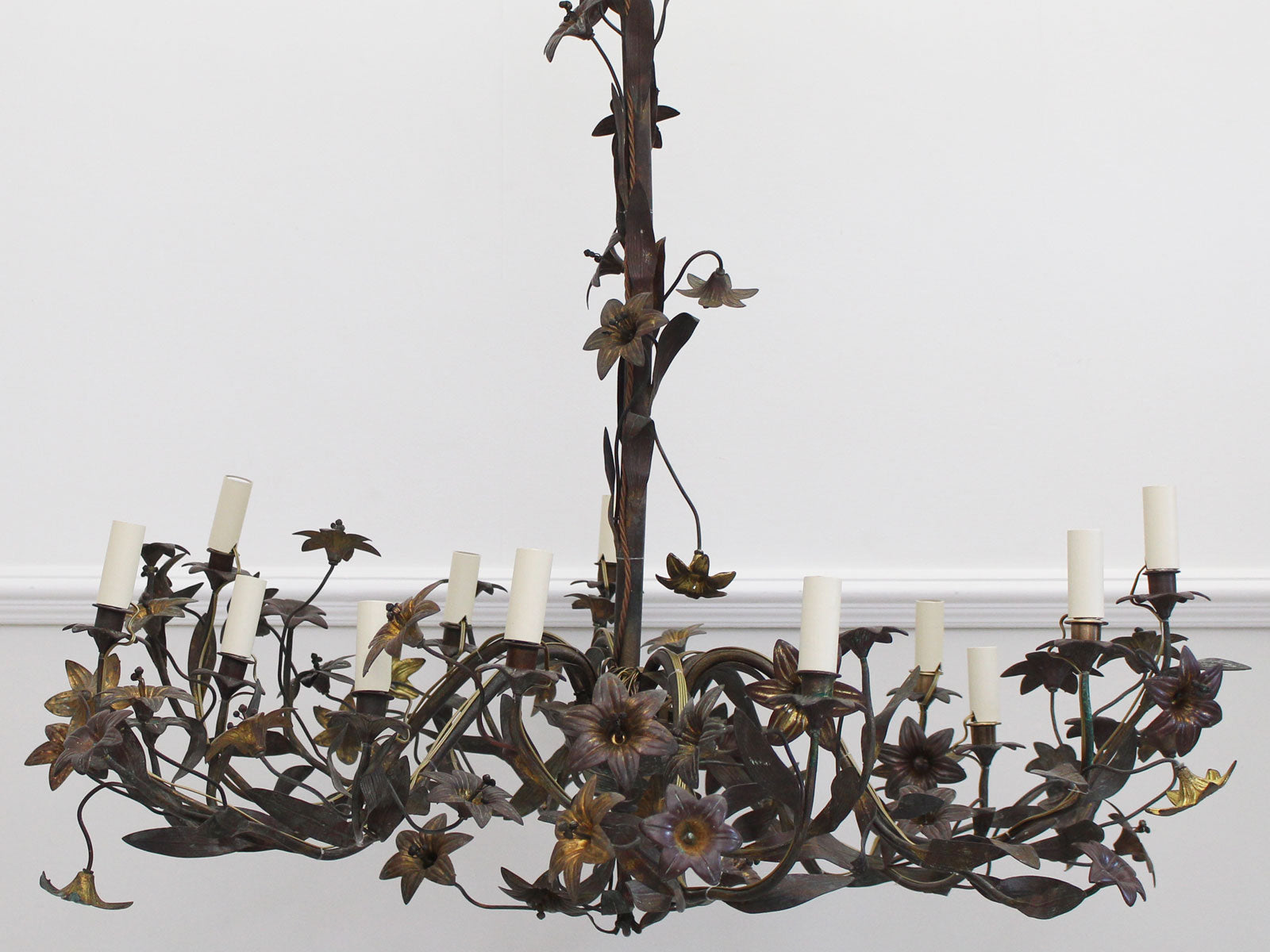 – Ornate Flower Metalwork Imposing Streett Gilt An Leaf and Chandelier French Marburg