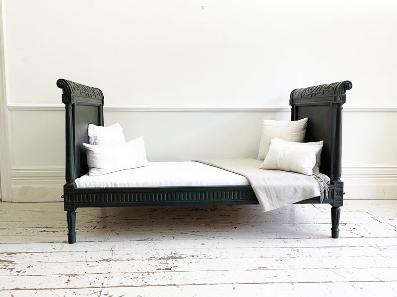 An Early 19th Century Carved and Painted Italian Daybed - Antique European decorative furniture UK - Antique Furniture uk - Streett Marburg