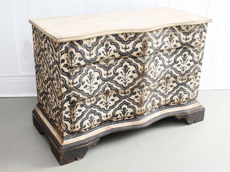 An Early 18th C Serpentine Fronted Painted Italian Commode